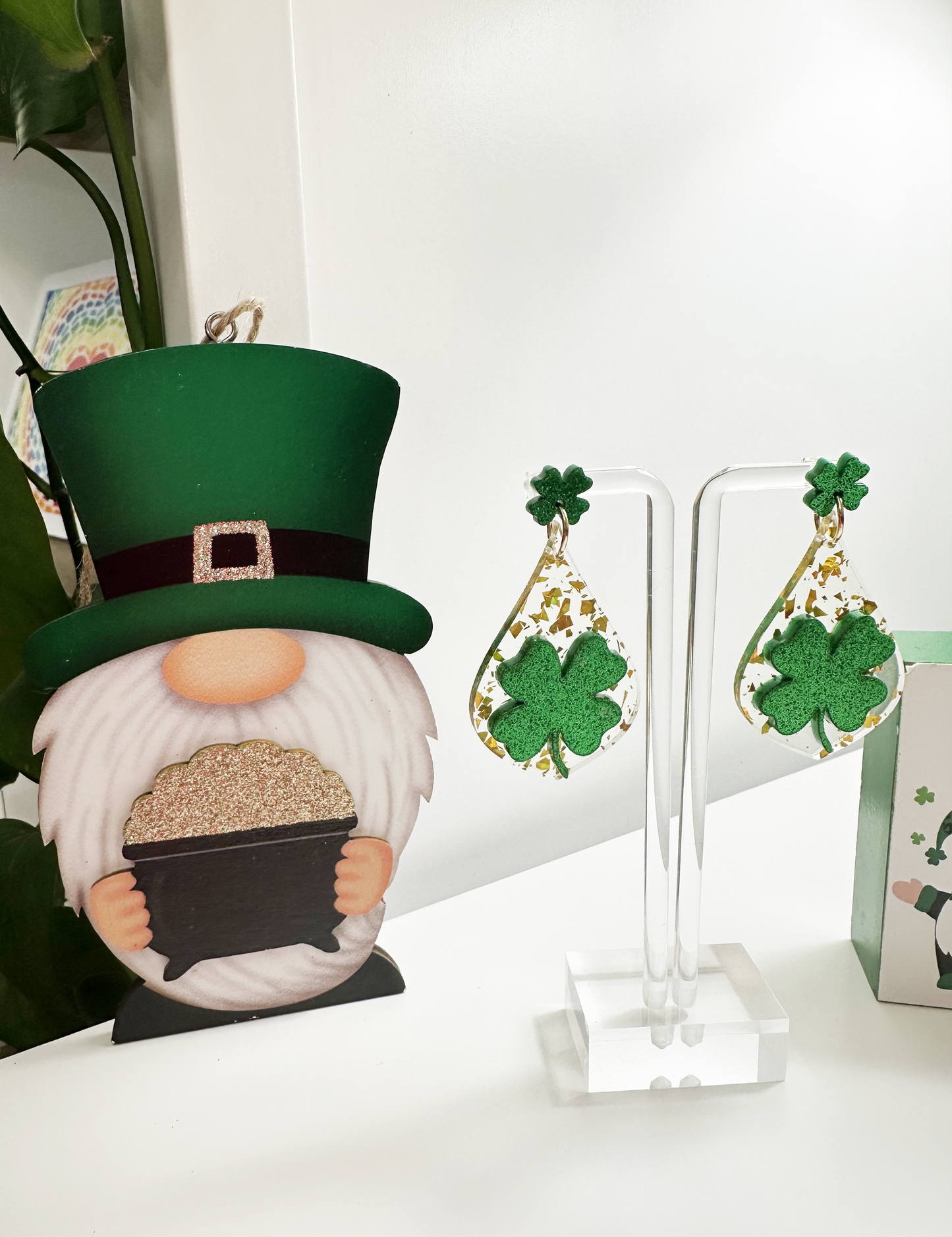 St. Patrick's Day - GOLD/GREEN CLOVER EARRINGS