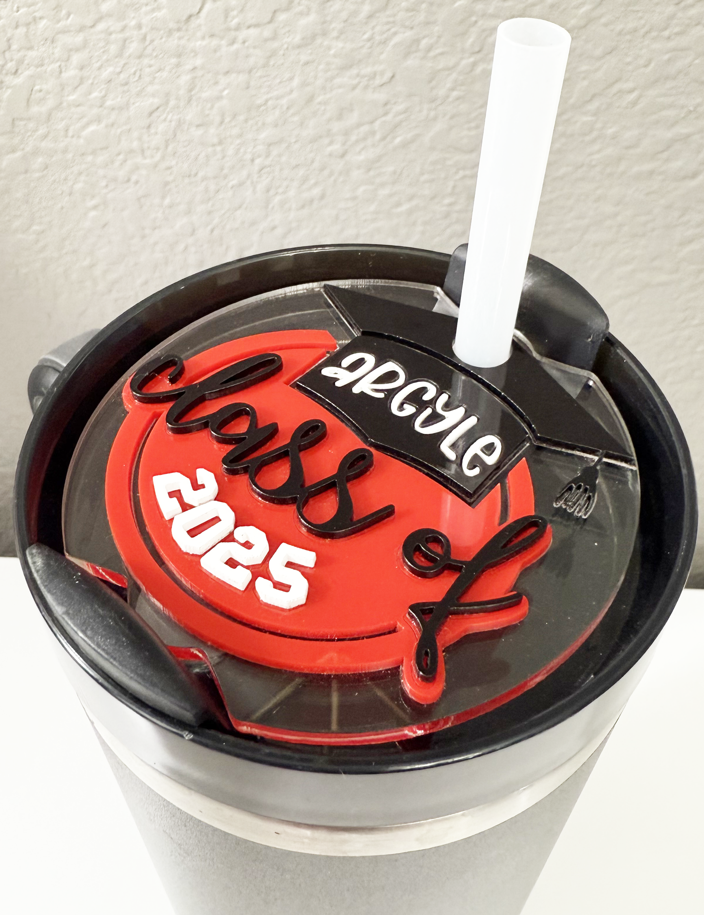 TUMBLER TOPPER - FULL LID - 2025 GRADUATION HAT
