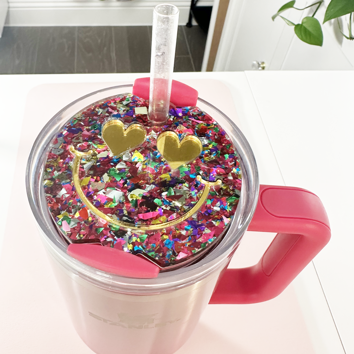 TUMBLER TOPPER -FULL LID - SMILEY FACE-UNICORN CANDY PINK GLITTER