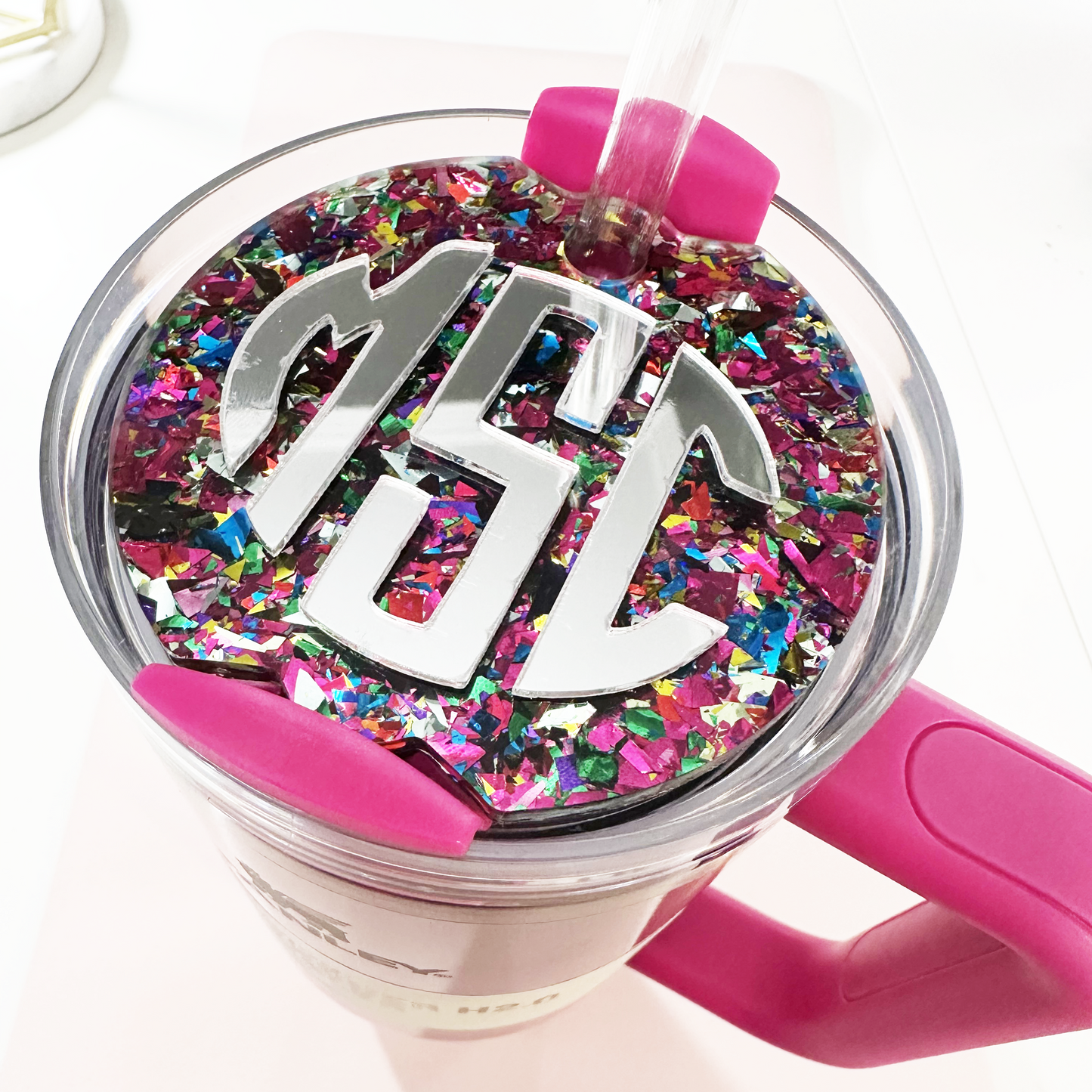 TUMBLER TOPPER - FULL LID - CIRCLE MONOGRAM - UNICORN CANDY PINK