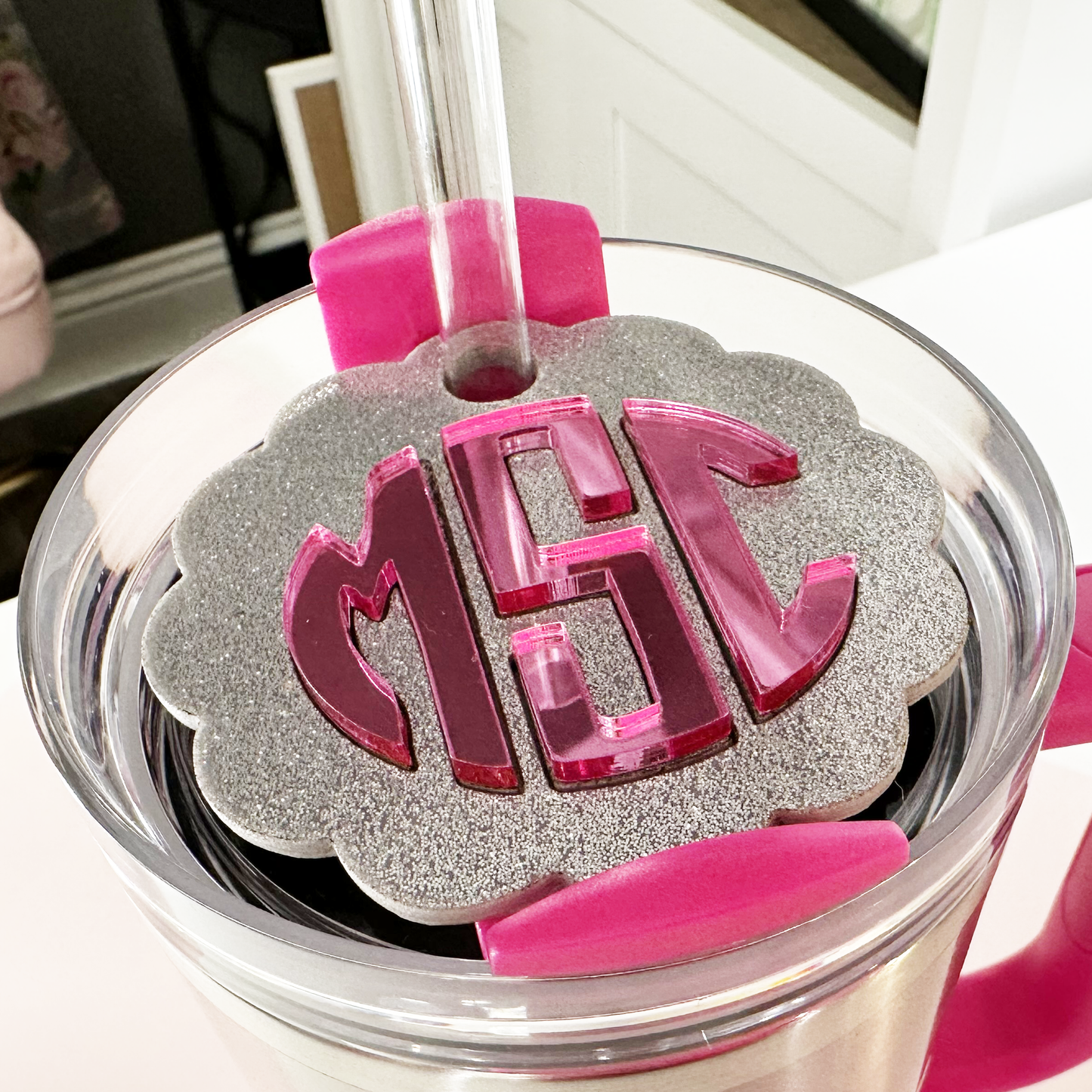 TUMBLER TOPPER - FULL LID - SCALLOPED MONOGRAM - SILVER GLITTER