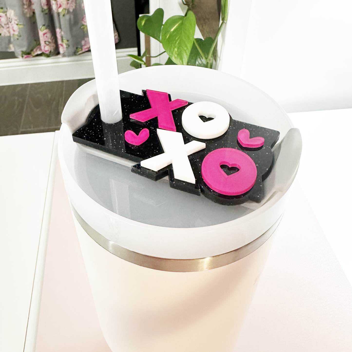 STANLEY TUMBLER TOPPER - XOXO TAG-HOT PINK BLACK WHITE